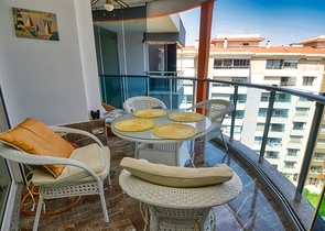 Квартира планировки 4+2 на первой береговой линии микрорайона Лиман - Анталия