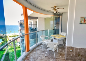 Квартира планировки 4+2 на первой береговой линии микрорайона Лиман - Анталия