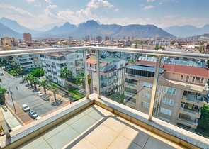 Квартира планировки 4+2 на первой береговой линии микрорайона Лиман - Анталия