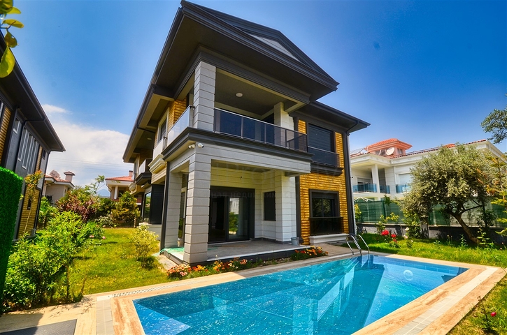 Вилла планировки 5+1 в районе Дёшемеалты - Анталия 