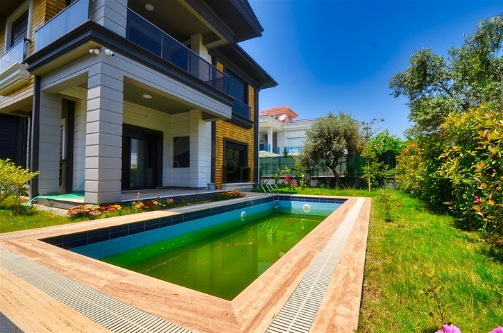 Вилла планировки 5+1 в районе Дёшемеалты - Анталия 