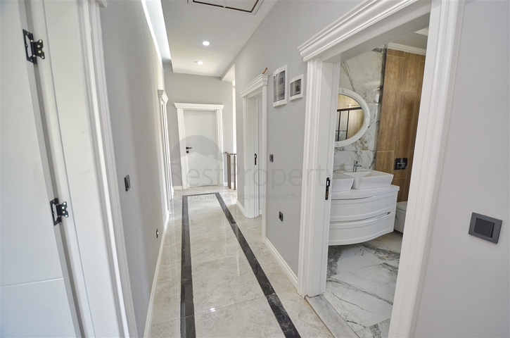 Вилла планировки 5+1 в районе Дёшемеалты - Анталия 