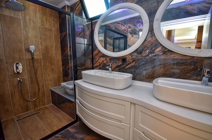 Вилла планировки 5+1 в районе Дёшемеалты - Анталия 