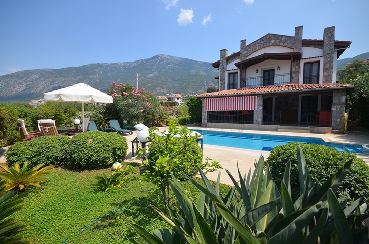 Вилла планировки 3+1 в районе Фетхие  