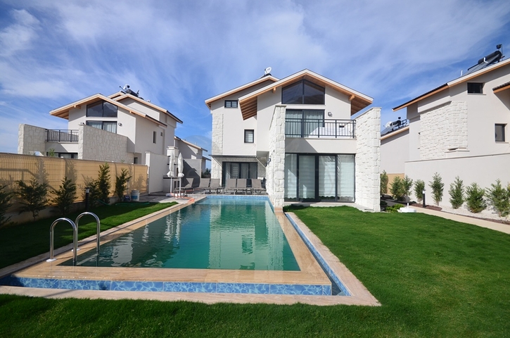 Вилла планировки 3+1,5+1 в районе Фетхие 