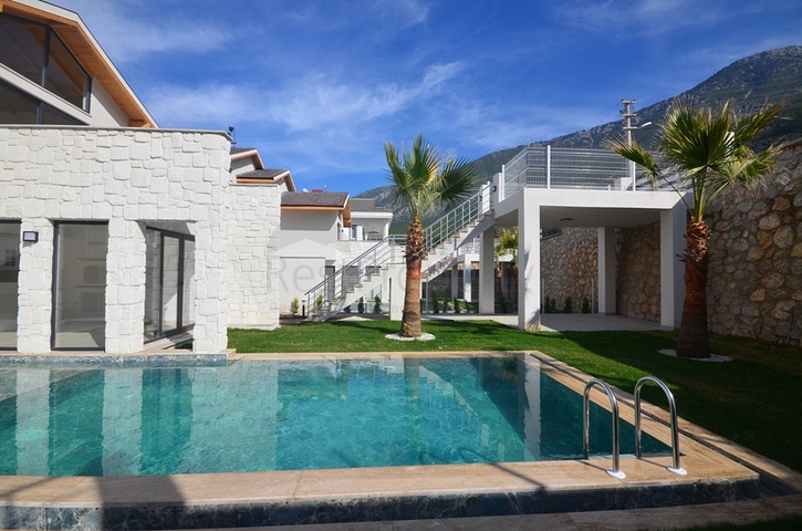 Вилла планировки 3+1,5+1 в районе Фетхие 