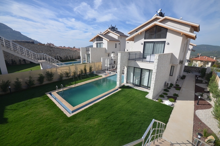 Вилла планировки 3+1,5+1 в районе Фетхие 