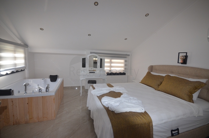 Вилла планировки 3+1,5+1 в районе Фетхие 