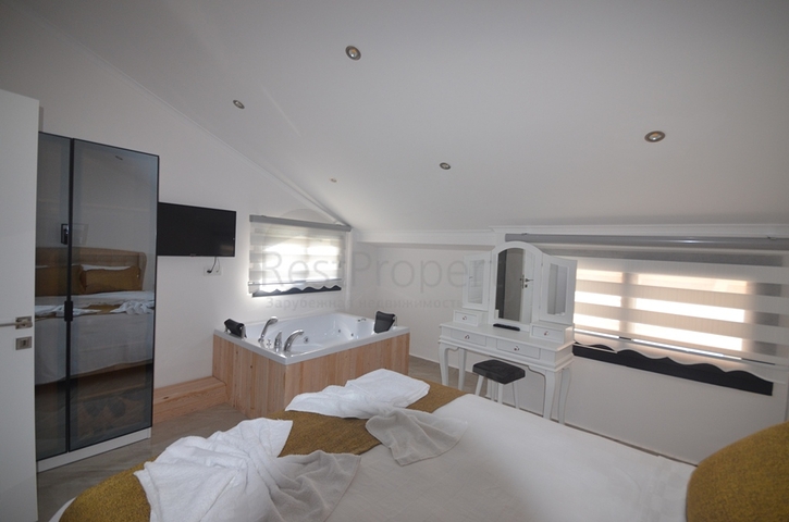 Вилла планировки 3+1,5+1 в районе Фетхие 