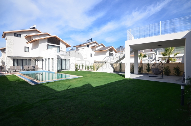 Вилла планировки 3+1,5+1 в районе Фетхие 