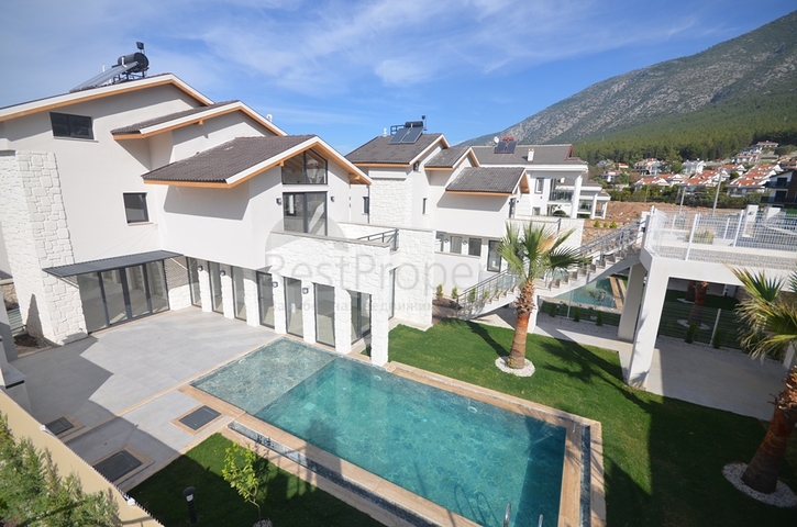 Вилла планировки 3+1,5+1 в районе Фетхие 