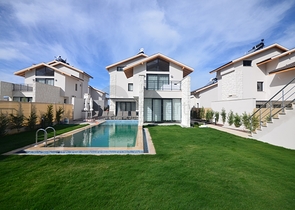 Вилла планировки 3+1,5+1 в районе Фетхие 