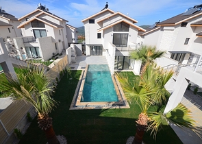 Вилла планировки 3+1,5+1 в районе Фетхие 