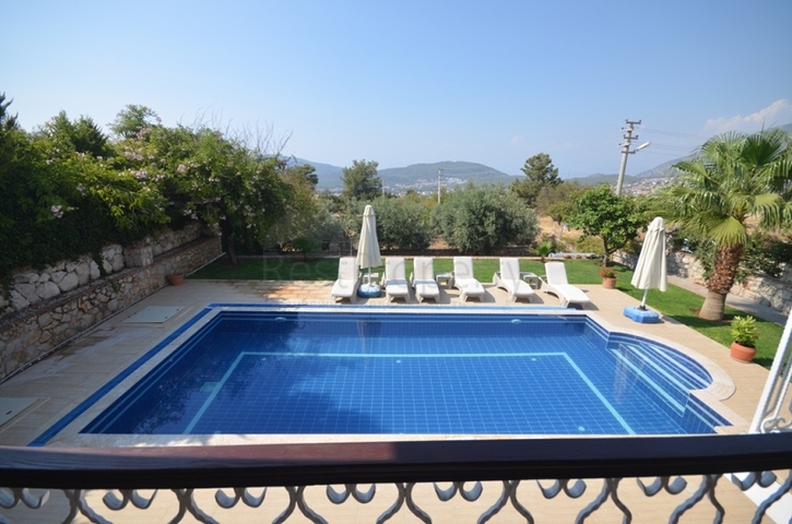 Мебелированная вилла планировки 4+1 в районе Фетхие 