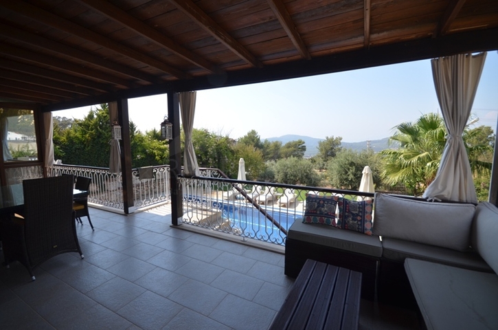 Мебелированная вилла планировки 4+1 в районе Фетхие 