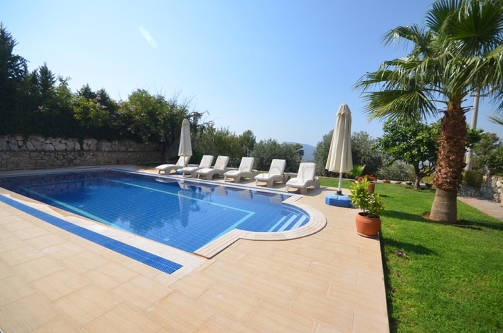 Мебелированная вилла планировки 4+1 в районе Фетхие 