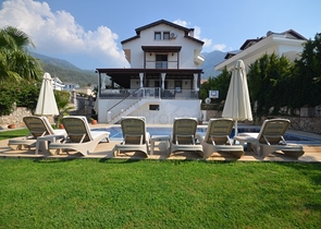 Мебелированная вилла планировки 4+1 в районе Фетхие 