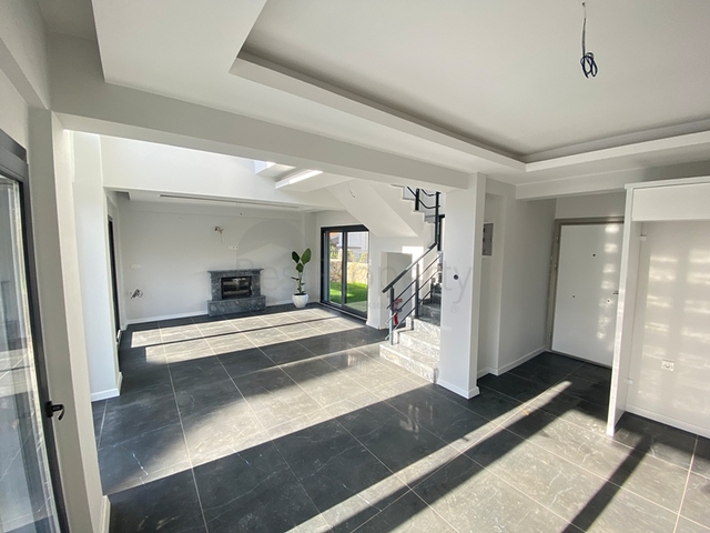 Вилла планировки 4+1 в районе Фетхие 