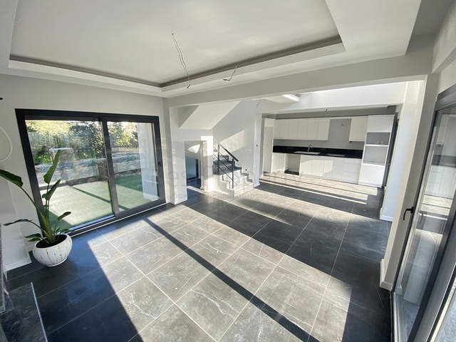 Вилла планировки 4+1 в районе Фетхие 