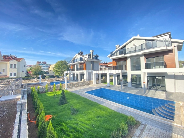 Вилла планировки 4+1 в районе Фетхие 