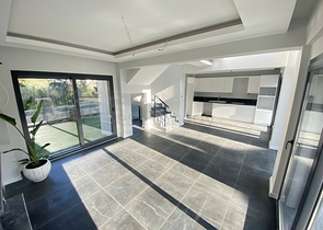 Вилла планировки 4+1 в районе Фетхие 