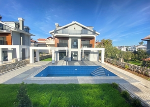 Вилла планировки 4+1 в районе Фетхие 