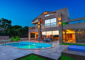 Вилла с детским бассейном планировкой 3+1 в районе Фетхие 