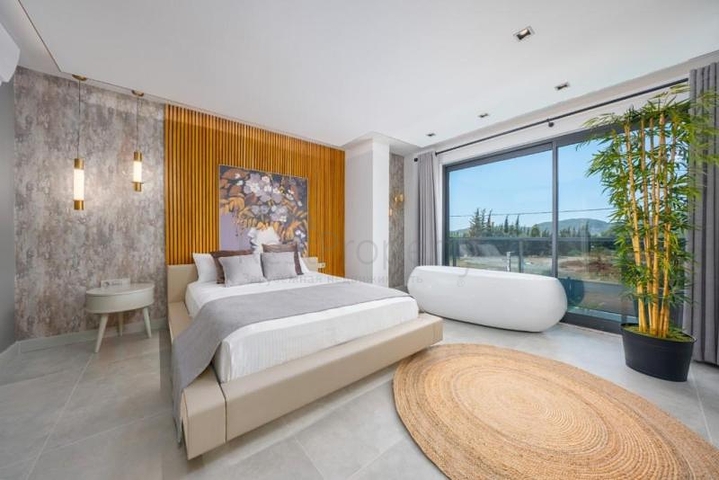 Вилла плантровки 4+1 в районе Фетхие 