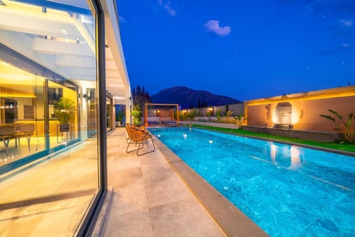 Вилла плантровки 4+1 в районе Фетхие 