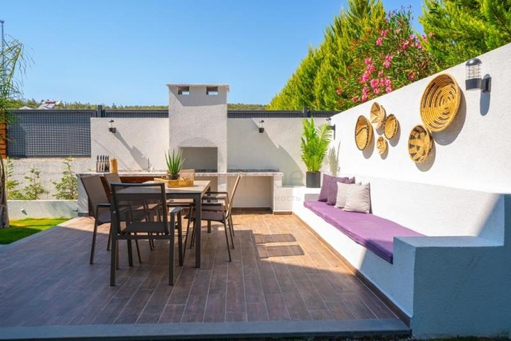 Вилла плантровки 4+1 в районе Фетхие 