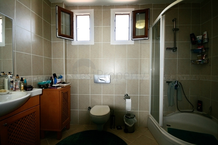 Вилла просторной планировки 5+1 в районе Фетхие  Вилла просторной планировки 5+1 в районе Фетхие