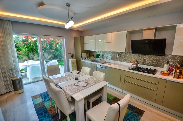 Квартира планировки 4+1 в микрорайоне Унджалы - Анталия 