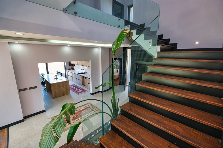 Уютная вилла планировки 4+1 в районе Дошемеалты - Анталия 