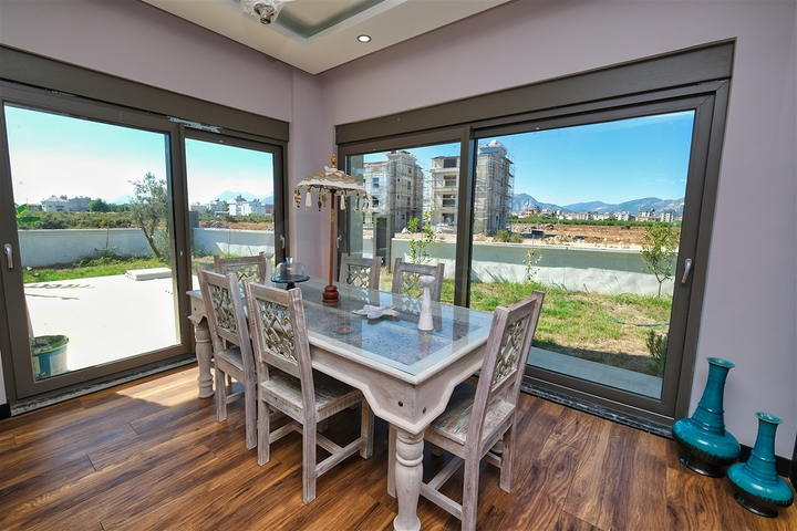 Уютная вилла планировки 4+1 в районе Дошемеалты - Анталия 