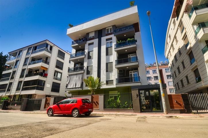 Квартиры планировки 4+1 в центре города Анталия 