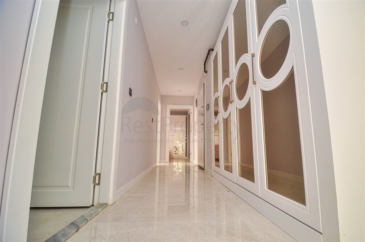 Квартиры планировки 4+1 в центре города Анталия 