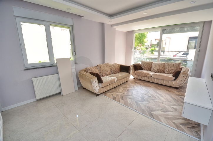 Квартиры планировки 4+1 в центре города Анталия 