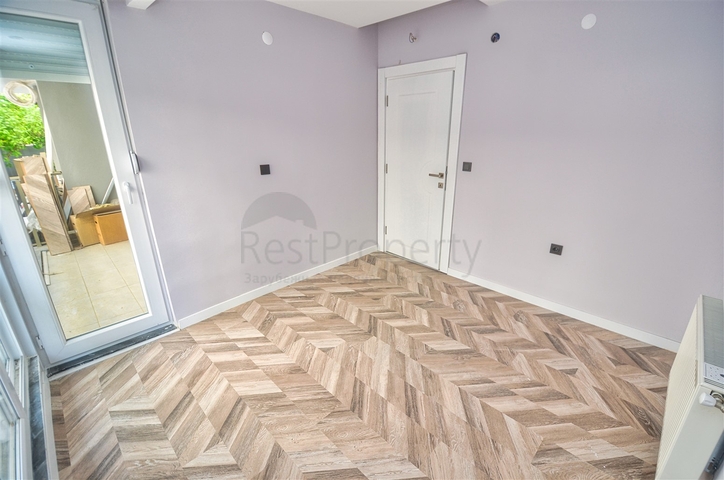 Квартиры планировки 4+1 в центре города Анталия 