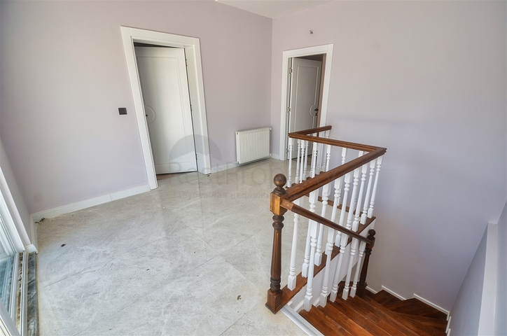 Квартиры планировки 4+1 в центре города Анталия 