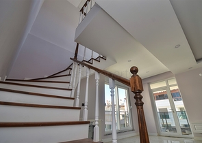 Квартиры планировки 4+1 в центре города Анталия 