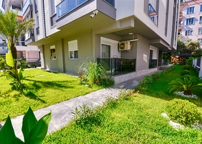 Квартиры планировки 4+1 в центре города Анталия 