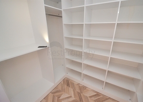 Квартиры планировки 4+1 в центре города Анталия 