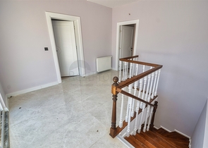 Квартиры планировки 4+1 в центре города Анталия 