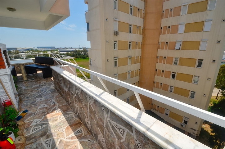 Просторная квартира планировки 3+1 в микрорайоне Лиман - Анталия 