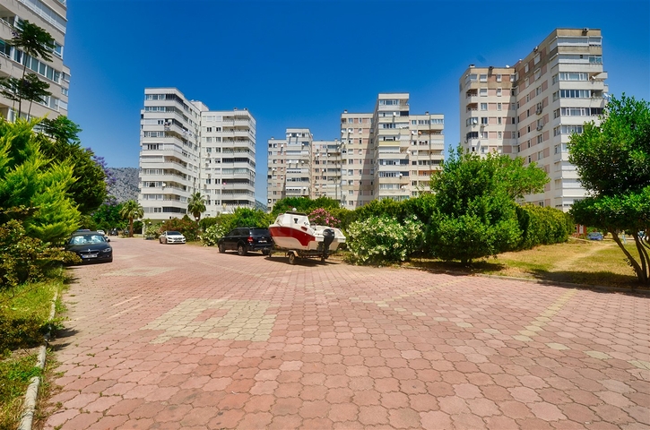 Просторная квартира планировки 3+1 в микрорайоне Лиман - Анталия 