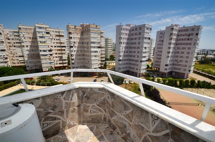 Просторная квартира планировки 3+1 в микрорайоне Лиман - Анталия 