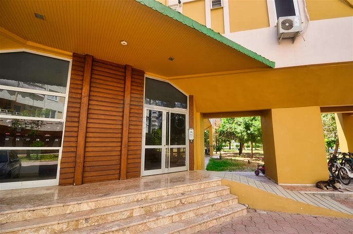 Просторная квартира планировки 3+1 в микрорайоне Лиман - Анталия 