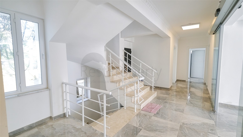 На продажу выставлен Отель в престижном районе Белек