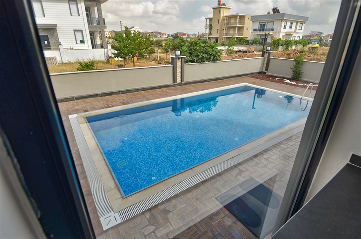 Вилла без мебели планировки 5+1 в районе Дошемеалты - Анталия 