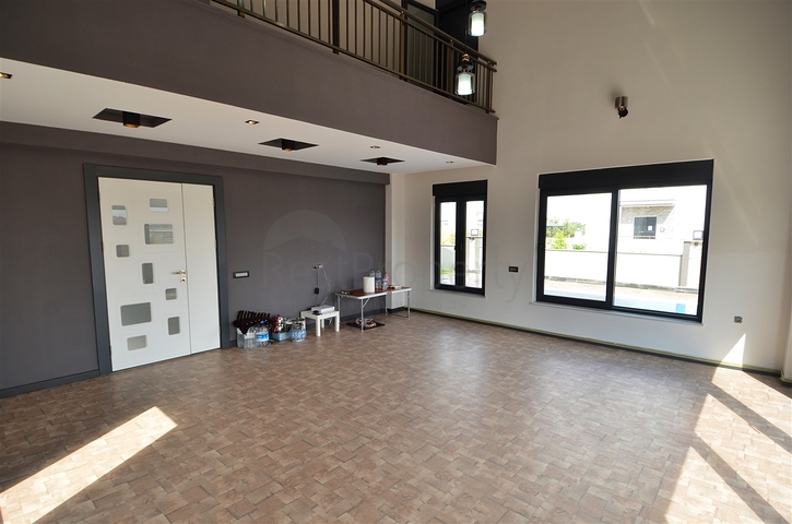 Вилла без мебели планировки 5+1 в районе Дошемеалты - Анталия 